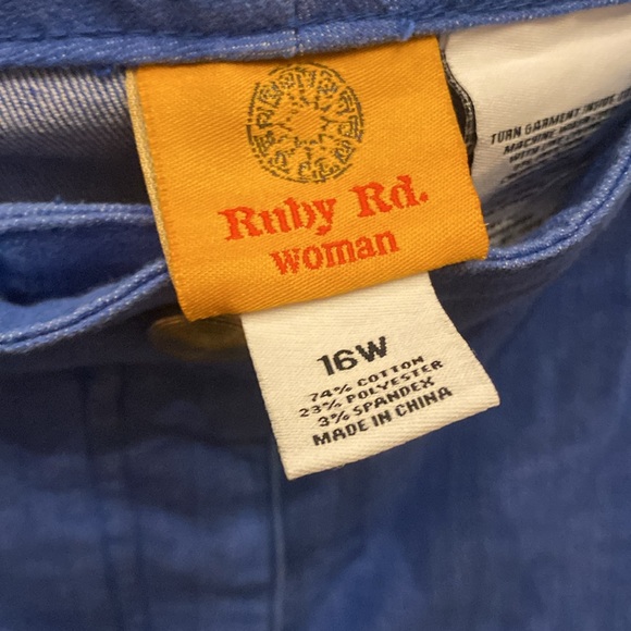 Ruby Rd. Cropped Blue Denim Pants 16W - Picture 3 of 3